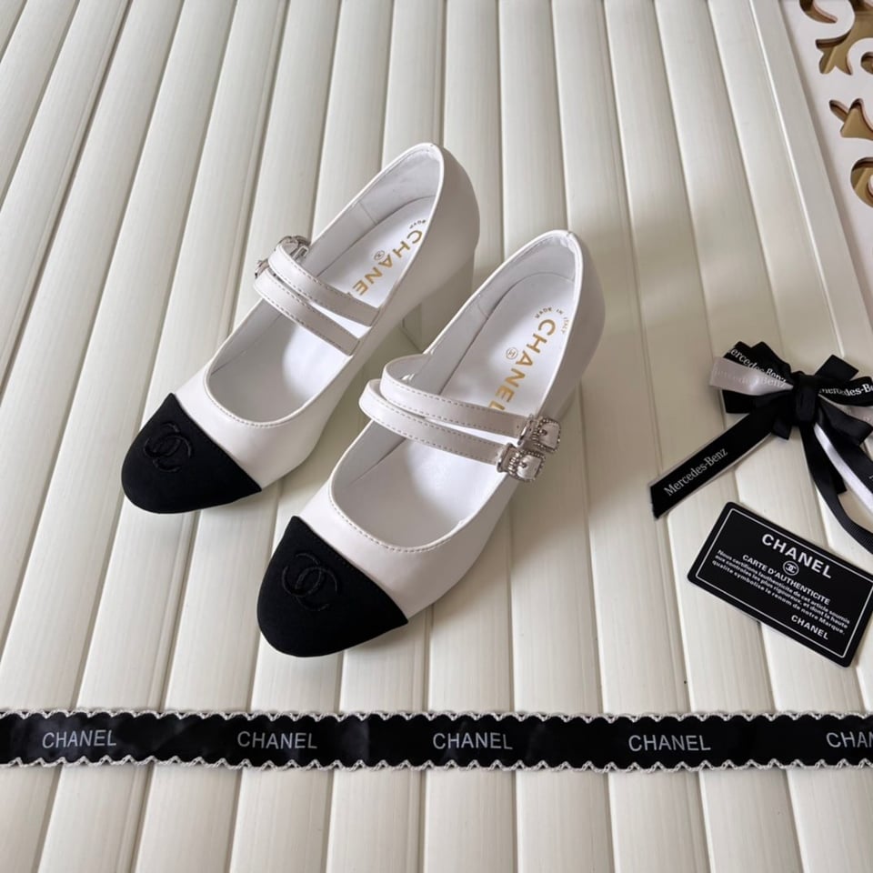 Chanel Mary Janes And Grosgrain White G45696 B16524 Nx269 view 3