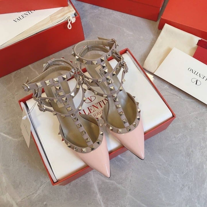 Valentino Garavani Patent Rockstud Caged Pump Pink view 5