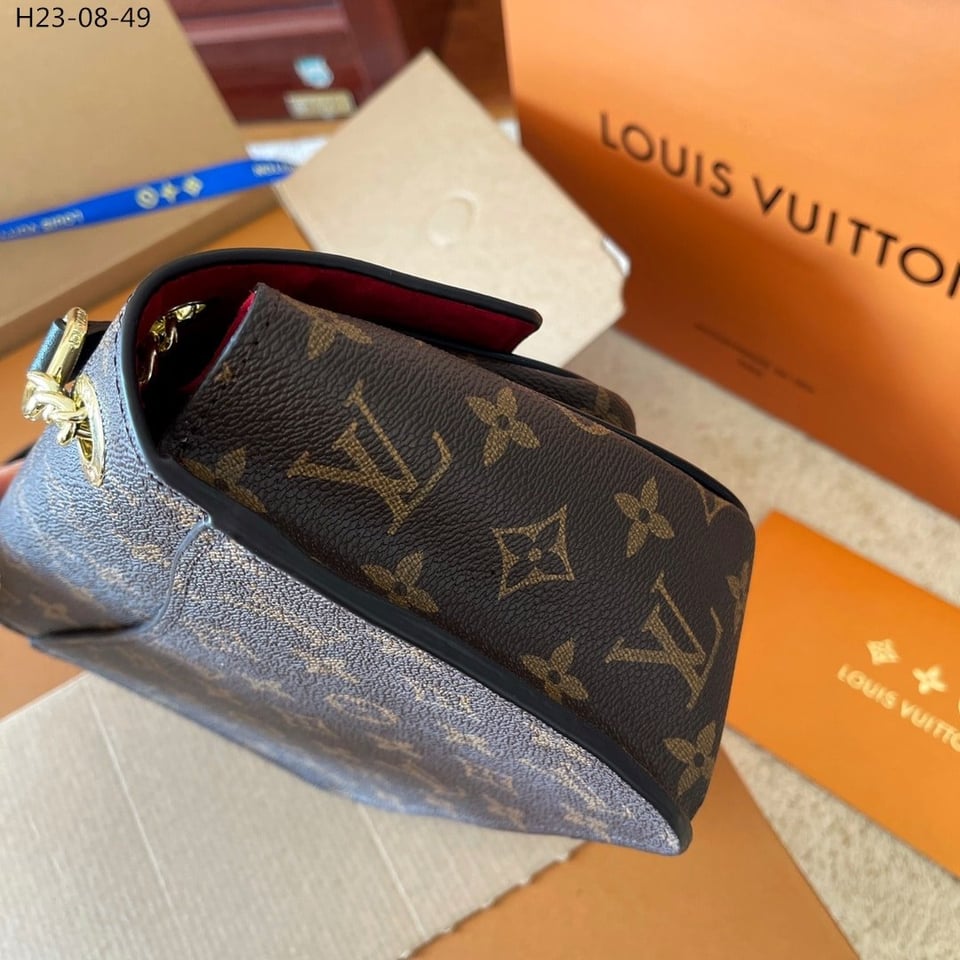 Louis Vuitton Passy Monogram Canvas 23Cm M45592 view 6