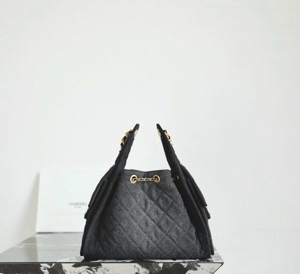 Chanel crossbody bag 25 Small Handbag Washed Denim &amp; Gold-Tone Metal Black 30cm/11.8in view 5