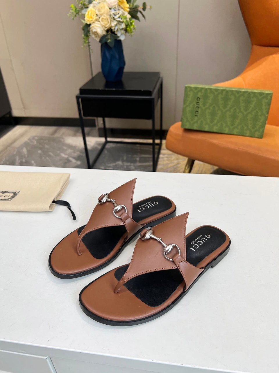 Gucci Women’S Thong Sandal With Horsebit Brown view 5