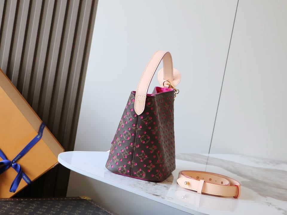 Louis Vuitton All In BB Bag Pop Summer Colors 16cm M29075 view 3