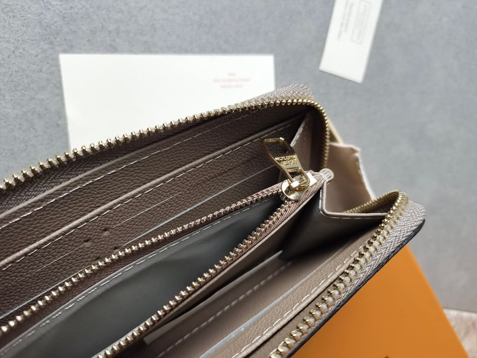 Louis Vuitton Bicolor Monogram Empreinte Leather Zippy Wallet Tourterelle Gray/Cream view 11