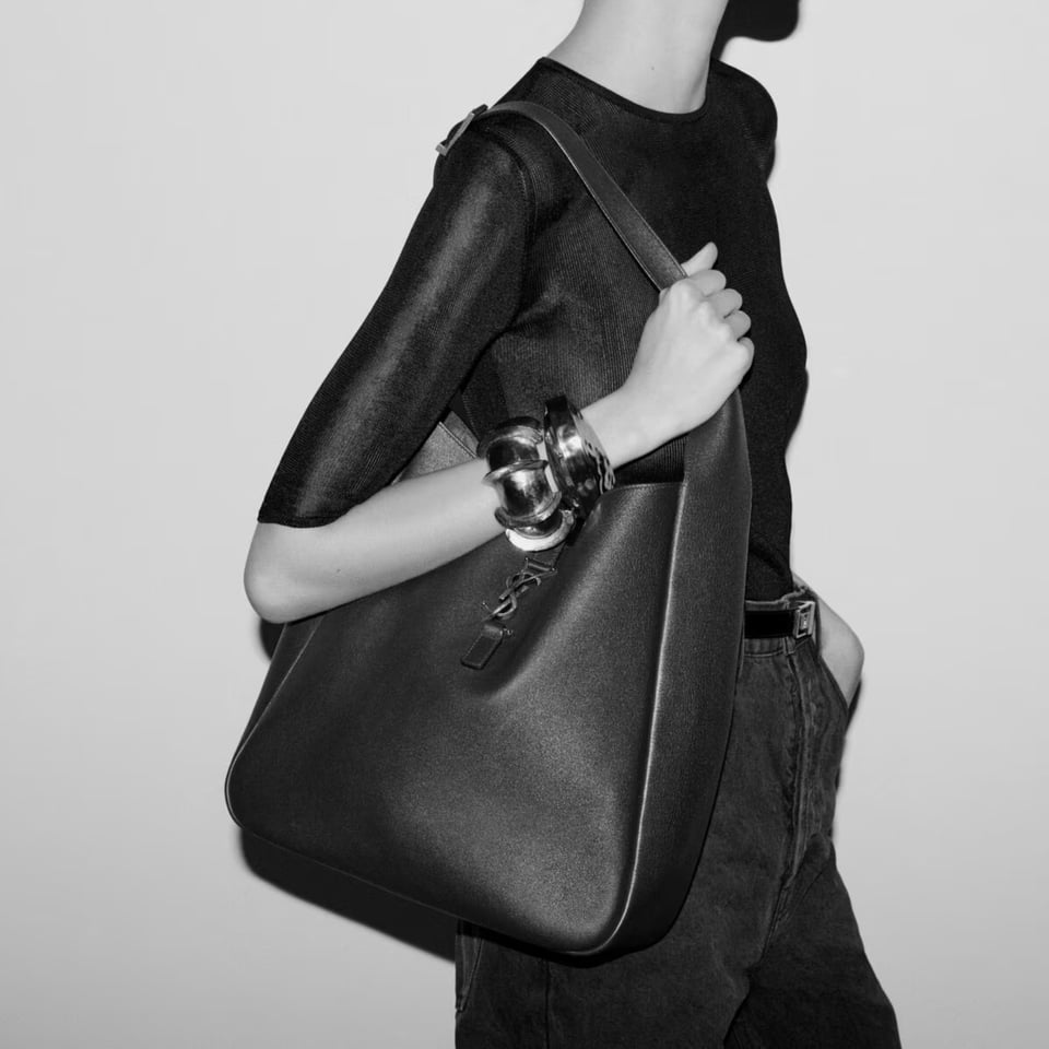 Saint Laurent Suede Classic 30cm view 6