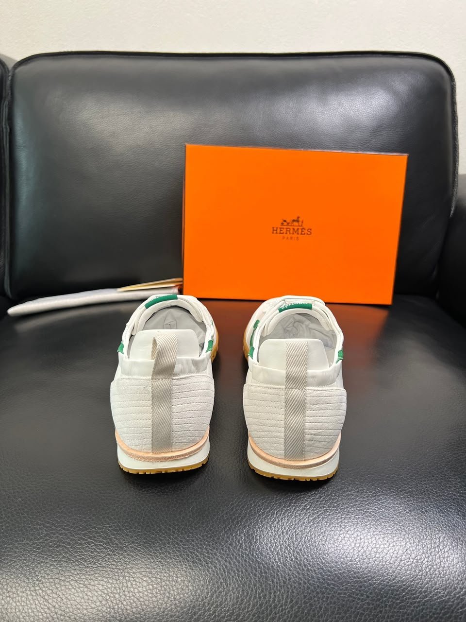 Hermes Sneakers White / Jungle Green Color Goatskin H242924ZHJM390 view 4