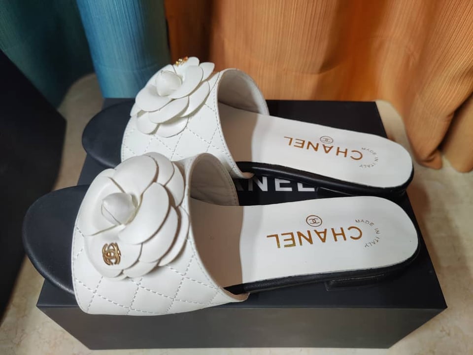 Chanel Camellia Leather Slides White view 4