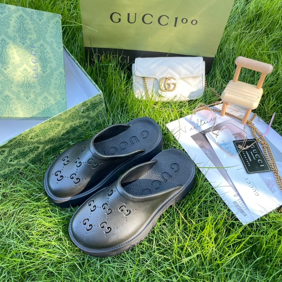 Gucci Men’S Slip On Sandal Black Gg Rubber 655517 Jfb00 1000 view 4