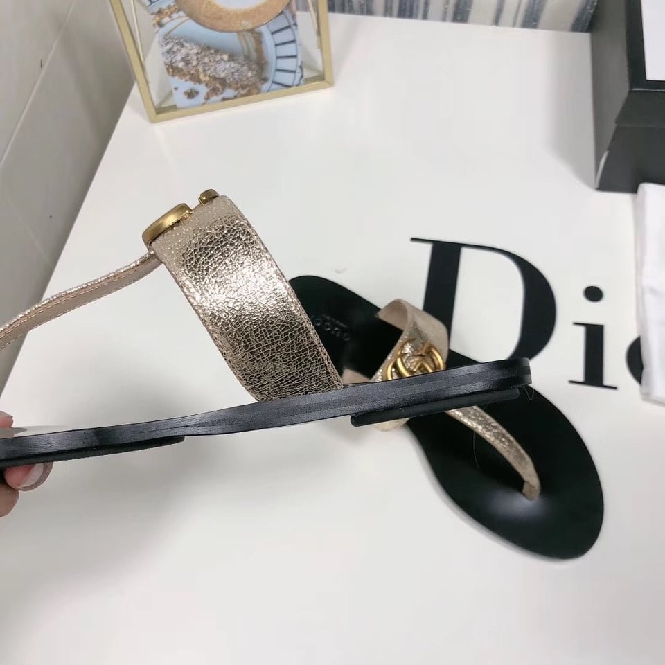 Gucci Double G Thong Leather Metallic Gold ?497444 0B7N0 7100 view 4