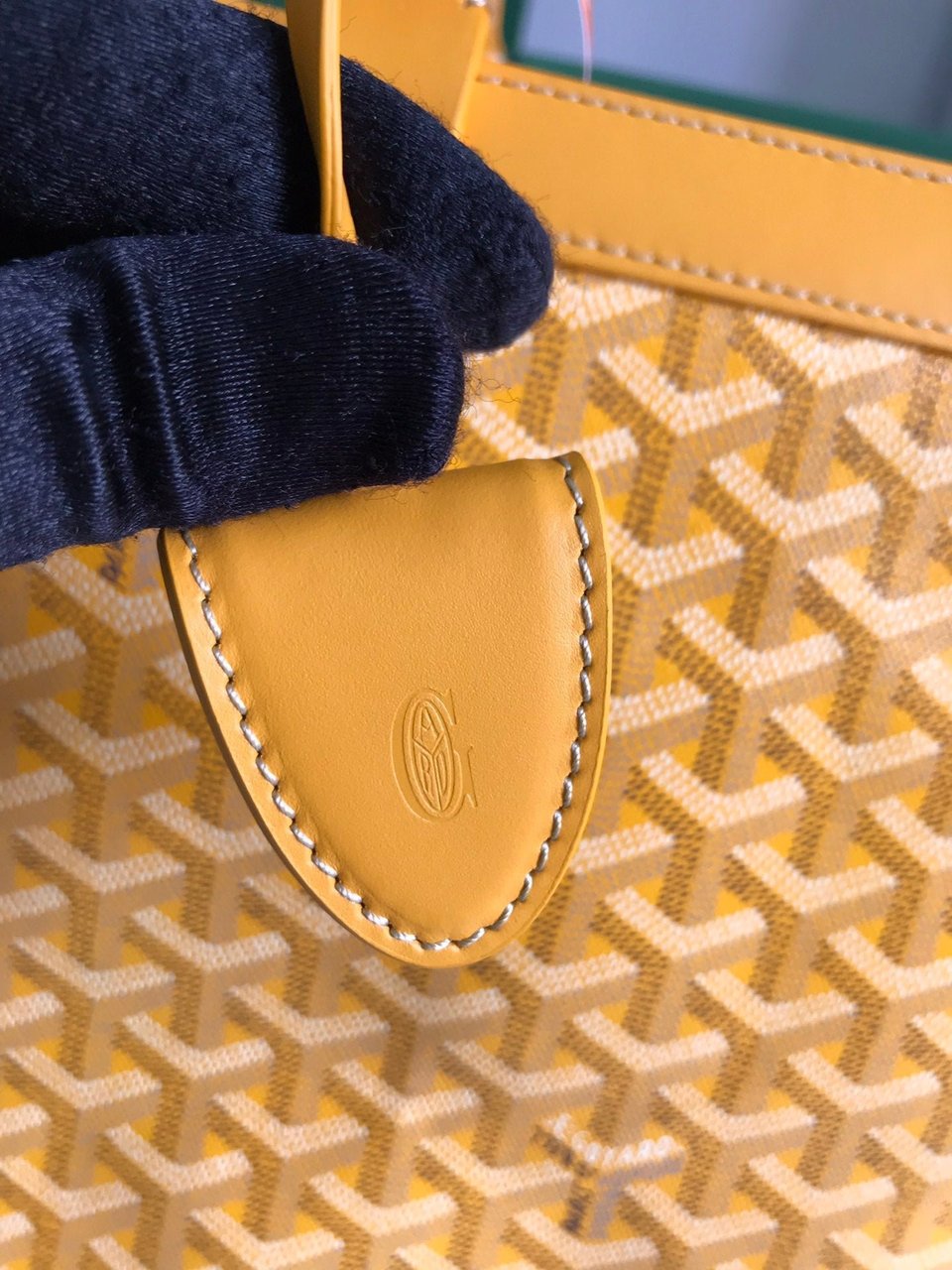 Goyard Bellechasse Biaude Pm Bag 36cm Yellow Goyardine Canvas And Calfskin Trim view 6