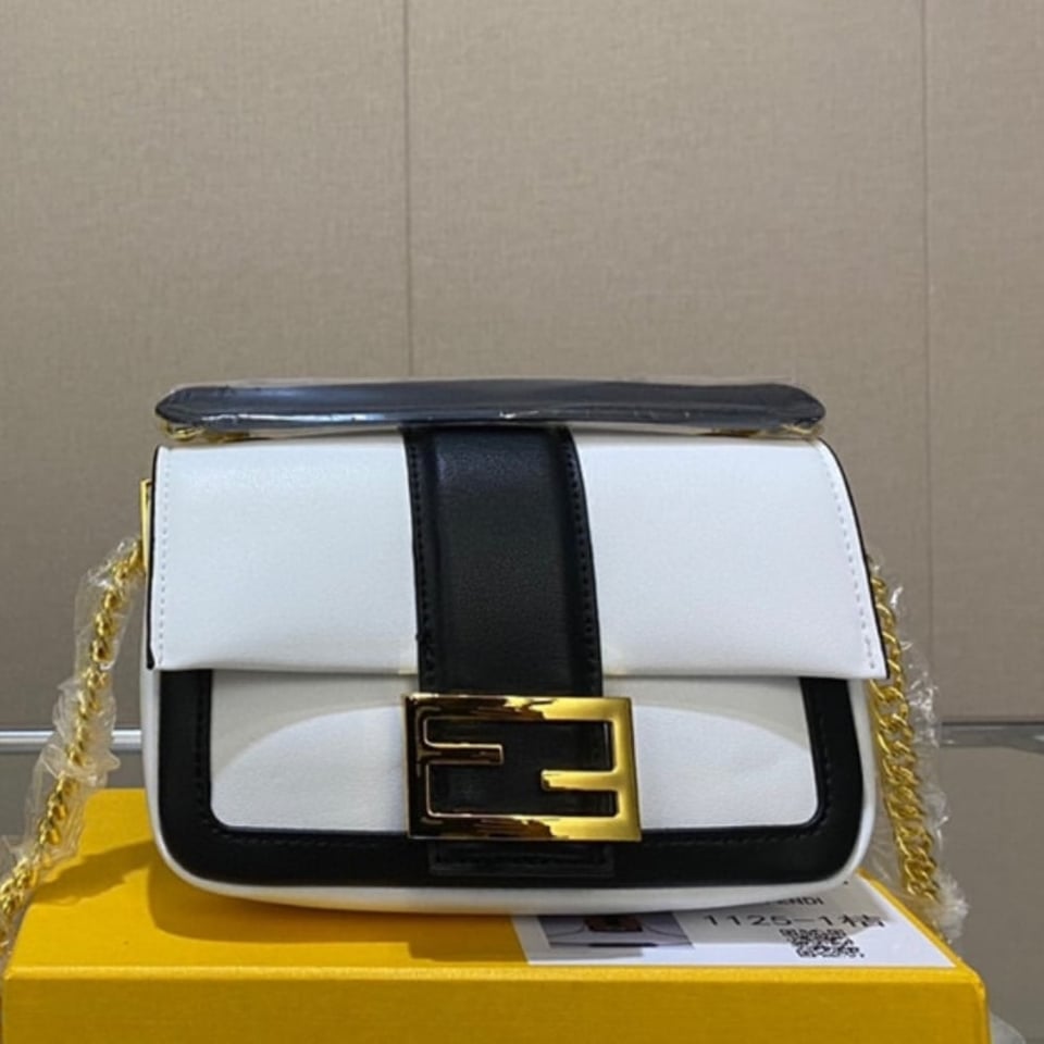 Fendi Women Mini Baguette Chain Shoulder Bag White 19Cm view 3