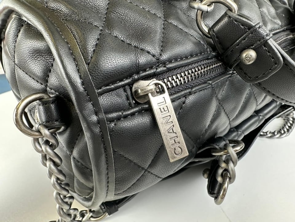 Chanel Casual Riviera Bowling Bag Quilted Calfskin Medium Black 32Cm/12.6in view 6