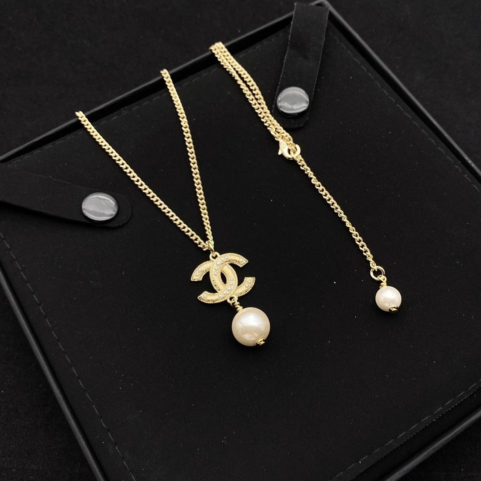 Chanel Cc Pearl Gold Necklace view 2