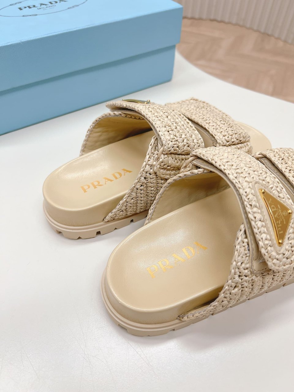 Prada Fussbett Raffia Dual Buckle Slide Sandals Beige view 5