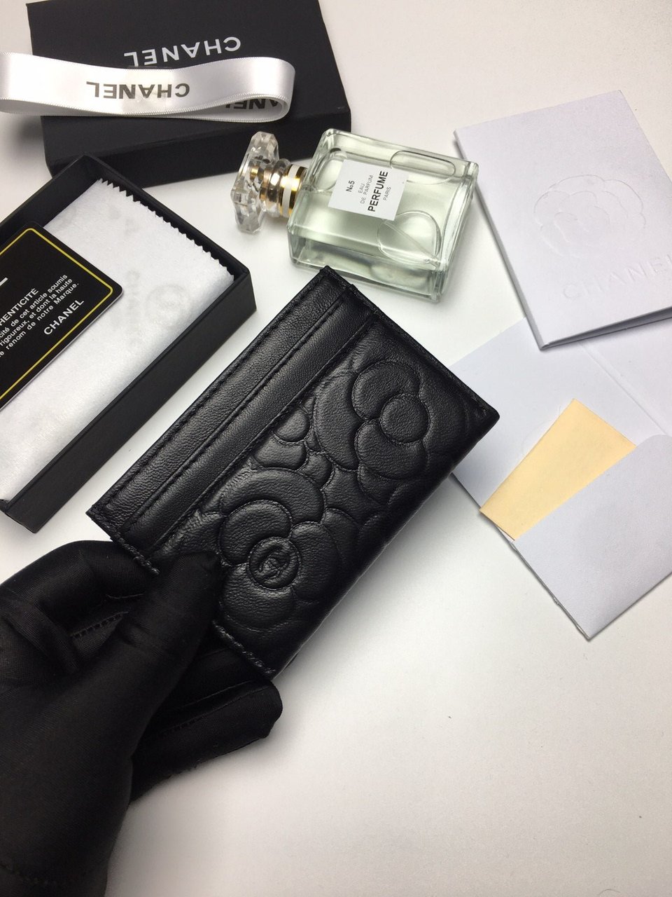 Chanel Floral Card Holder 11.2 Black Calfskin Silver Icon view 5