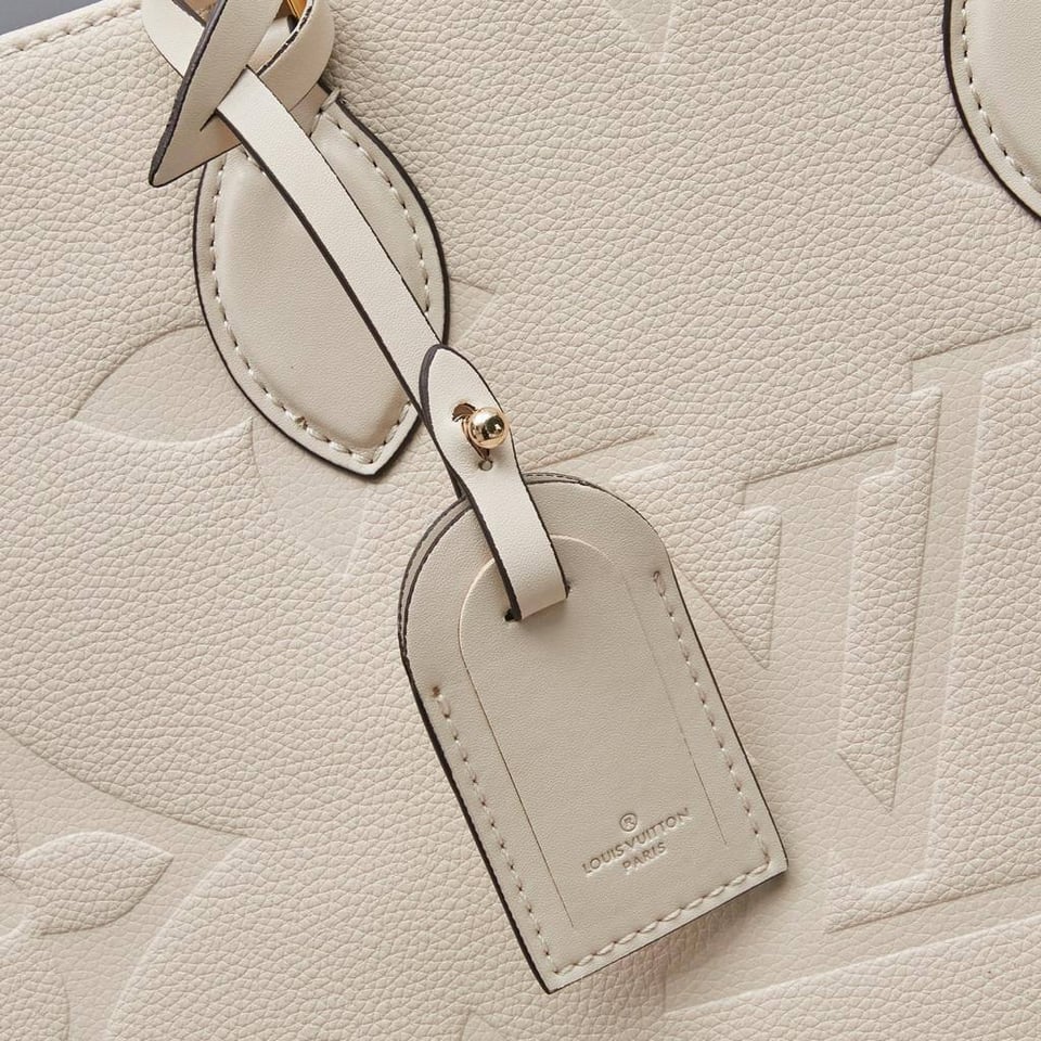 Louis Vuitton LV Onthego MM Tote Bag Monogram Beige 35cm M46531 view 11