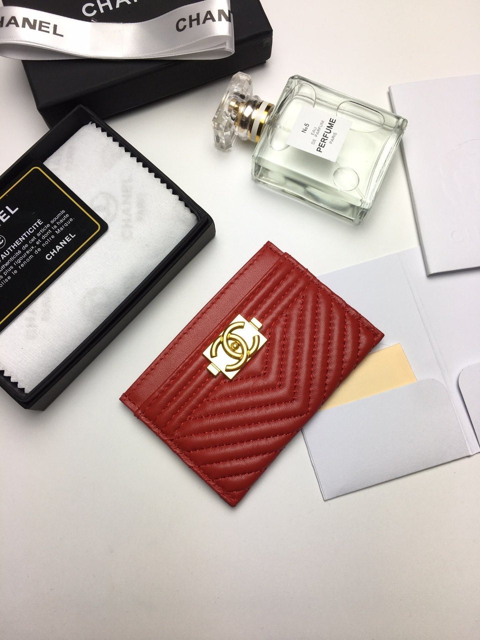 Chanel Line Card Holder 11.2 Red Calfskin Gold Icon view 6