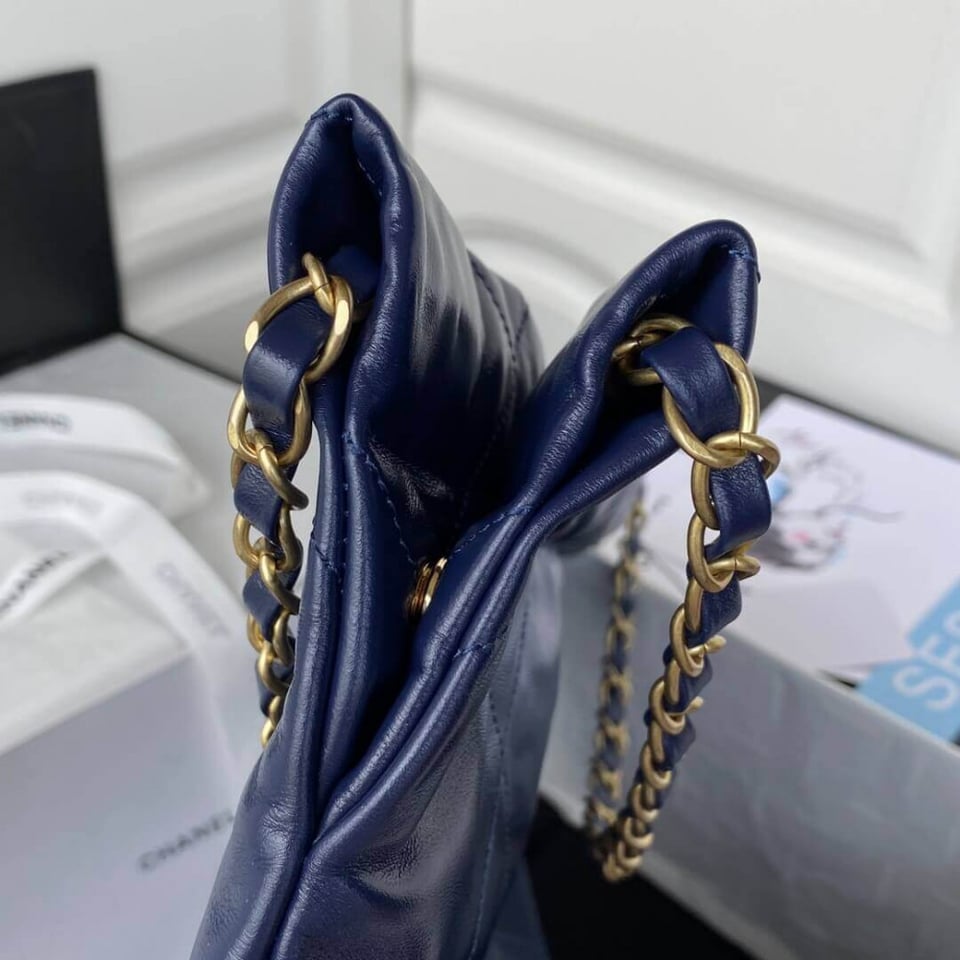 Chanel 22 Small Handbag Shiny Calfskin Blue Gold view 6