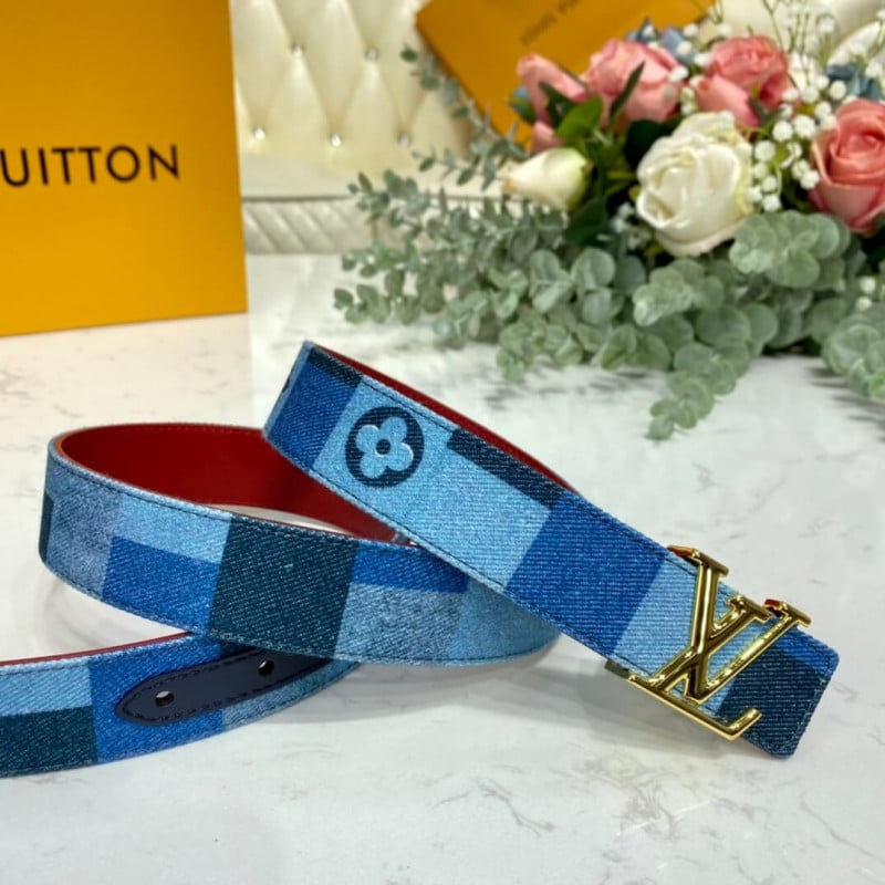 Louis Vuitton LV Iconic 30mm Belt M0243W view 4