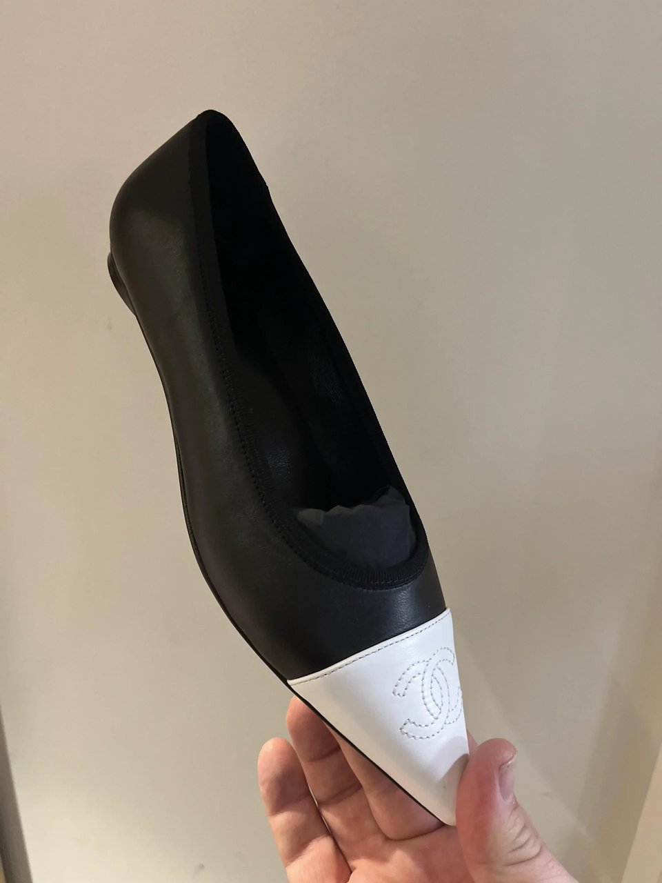 Chanel Pointed-Toe Ballerinas Black Lambskin view 2