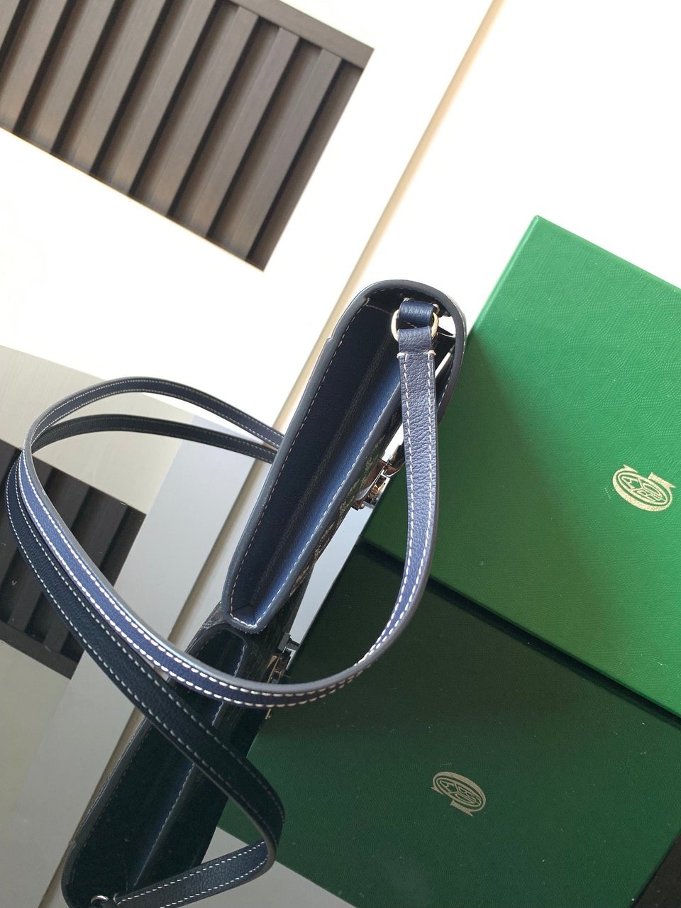 Goyard Chypre Wallet-Pouch 21 Cm Navy Blue Goyardine Canvas And Calfskin view 5