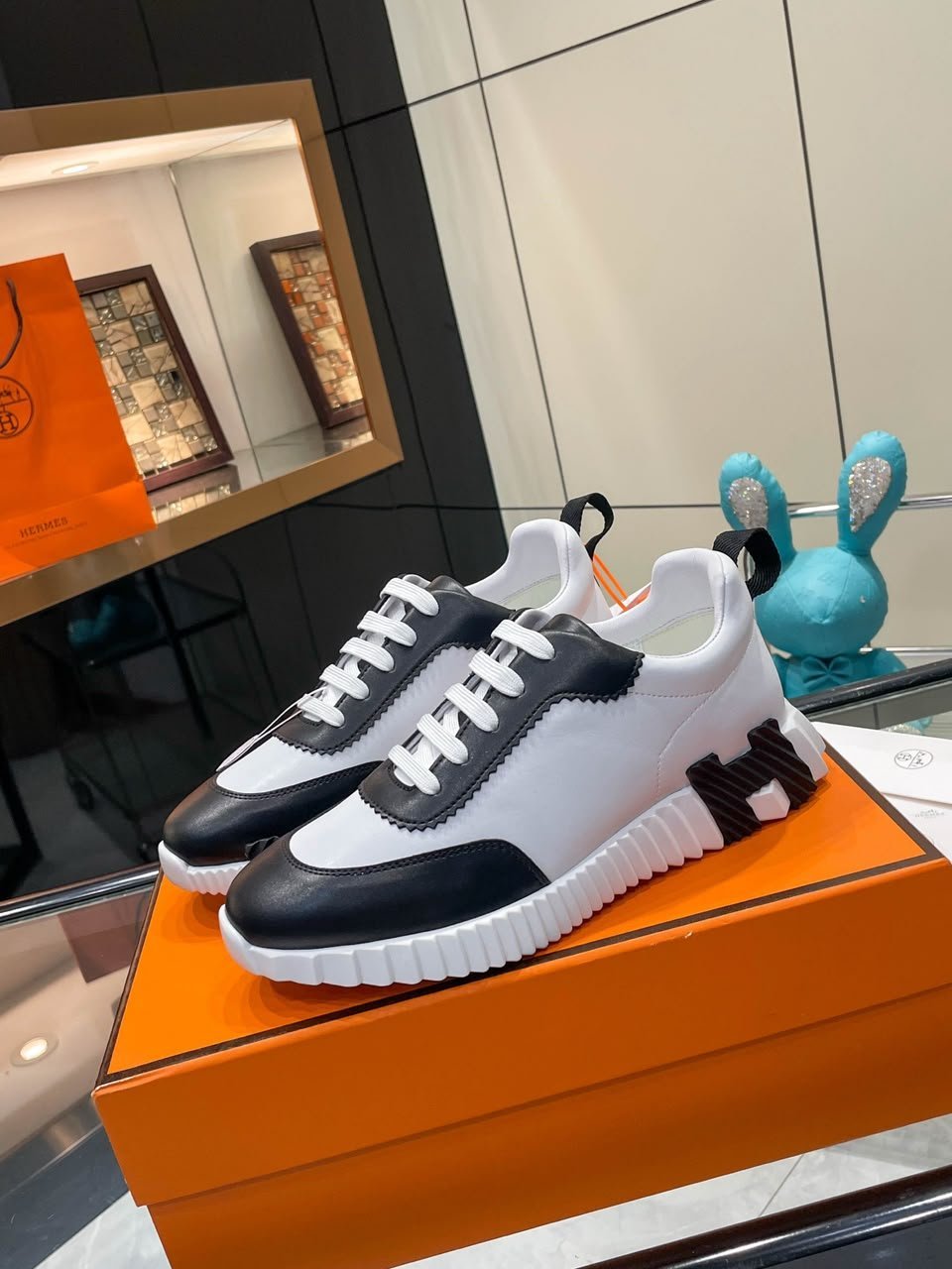 Hermes Bouncing Sneakers Blanc And Black Color Goatskin H242810ZH90390 view 8