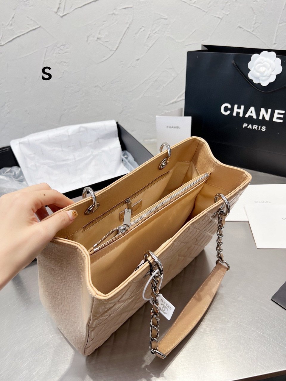 Chanel Grand Shopping Tote Bag Beige Caviar 33Cm/13in view 3