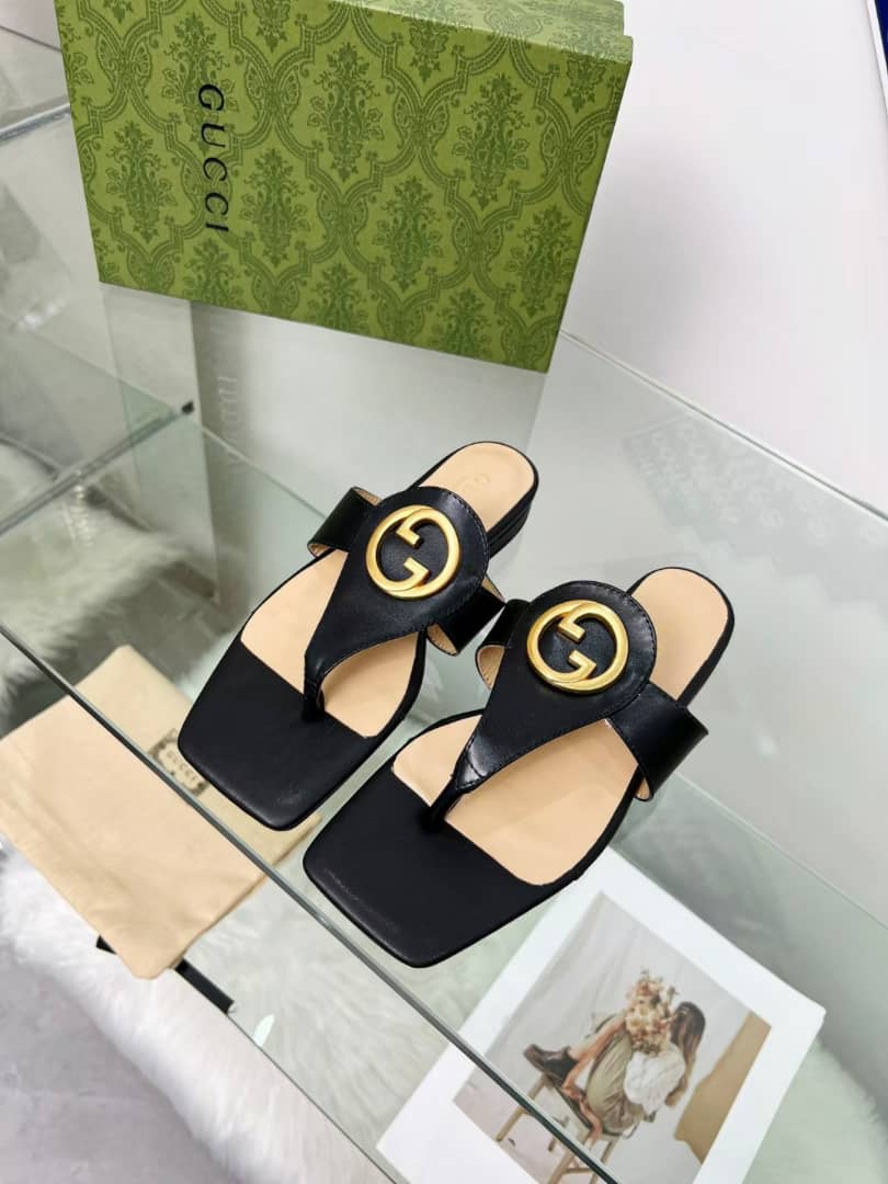 Gucci Women’S Gucci Blondie Thong Sandal Black 739048 C9D00 1000 view 3