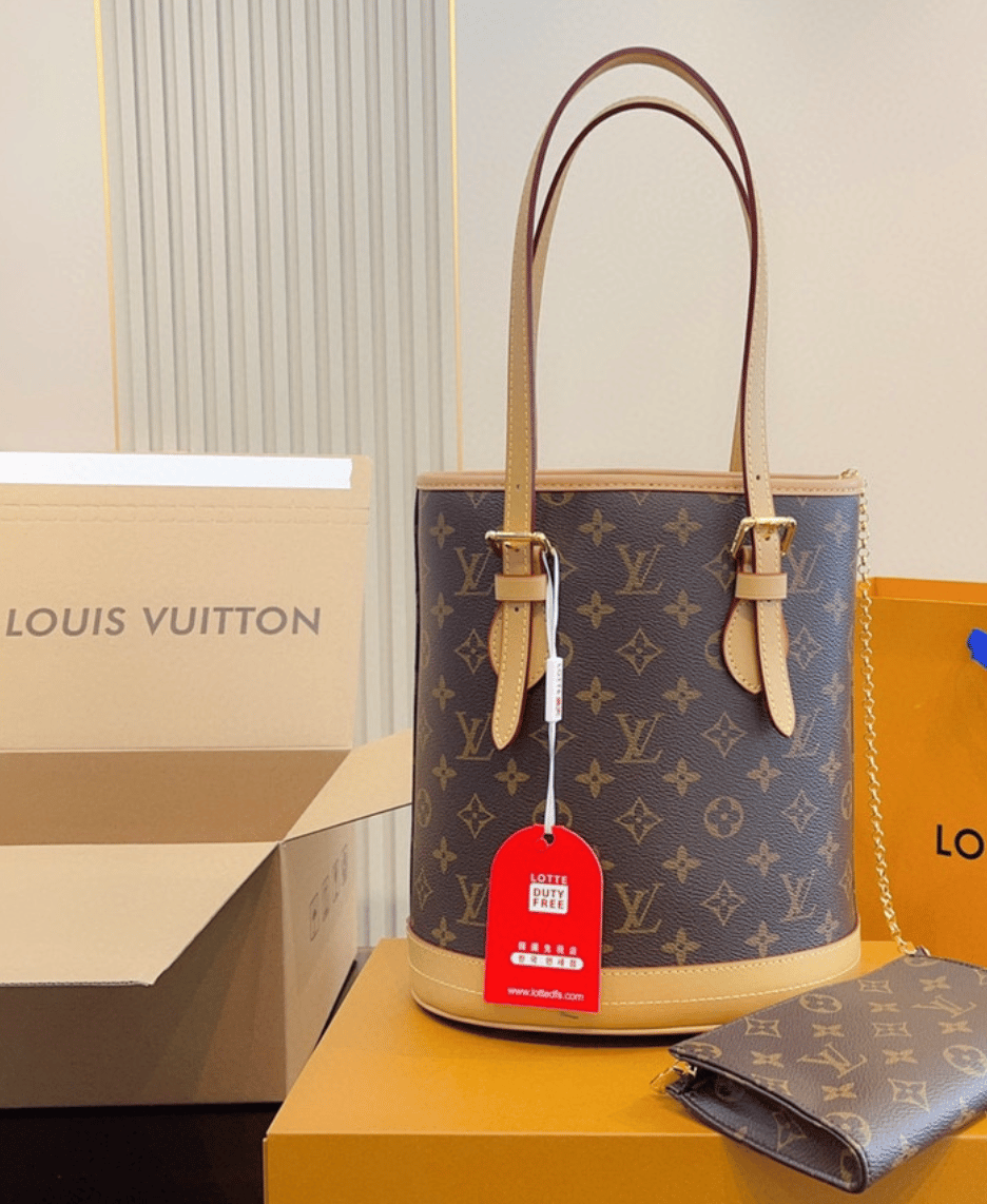 Louis Vuitton Monogram Petit Bucket Pm Monogram Canvas 26Cm M42238 view 7