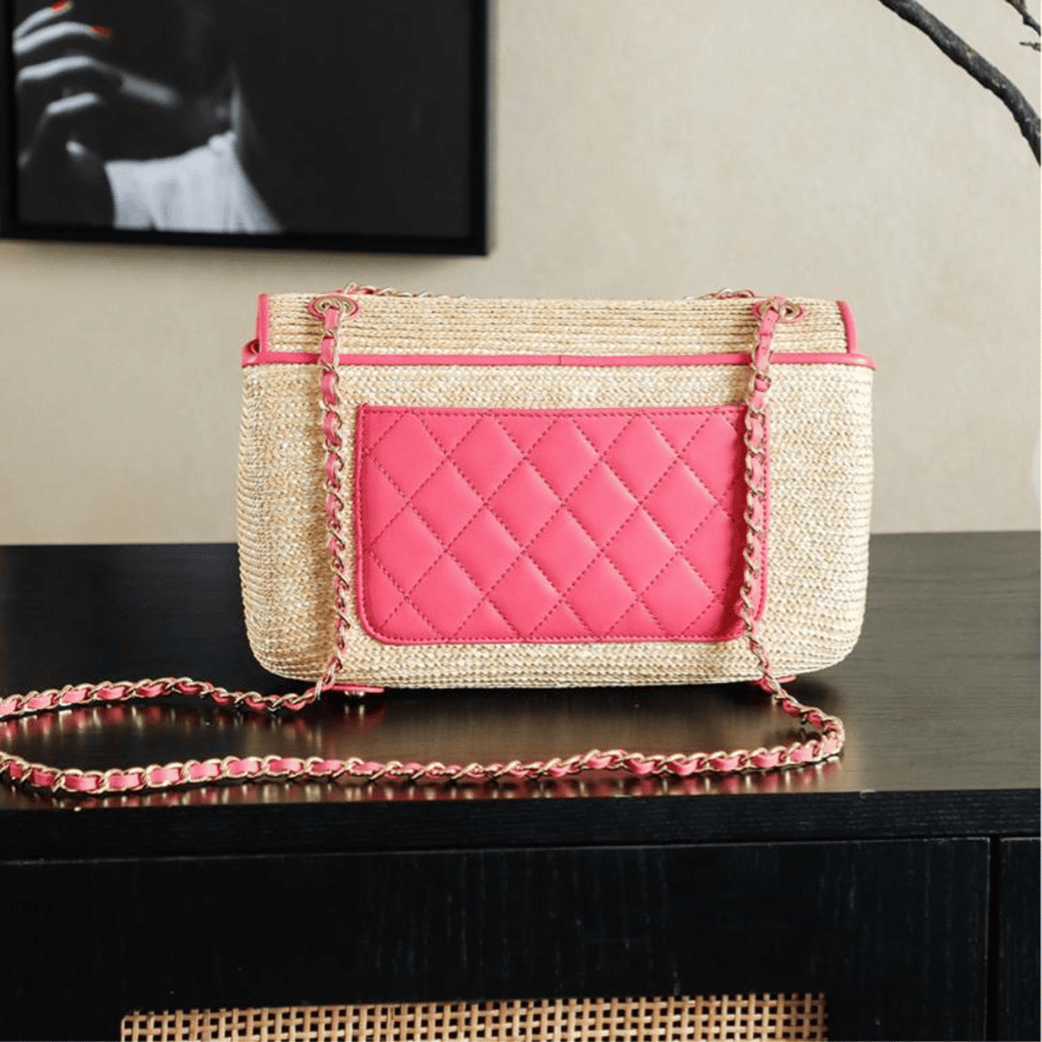 Chanel Flap Bag 23cm/9.1in view 3