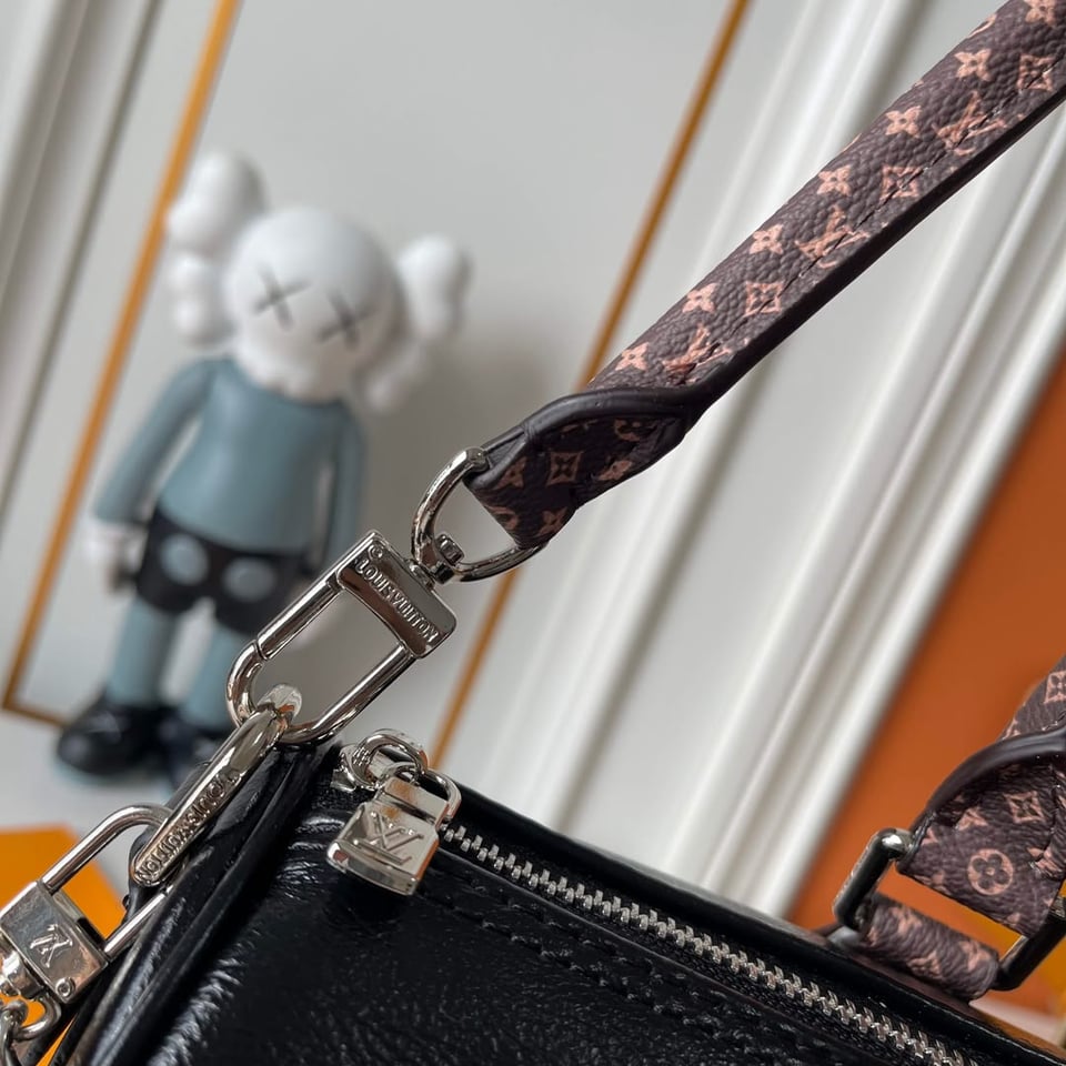 Louis Vuitton Speedy Soft 30 Bag Black LV Vibe M29419 view 7