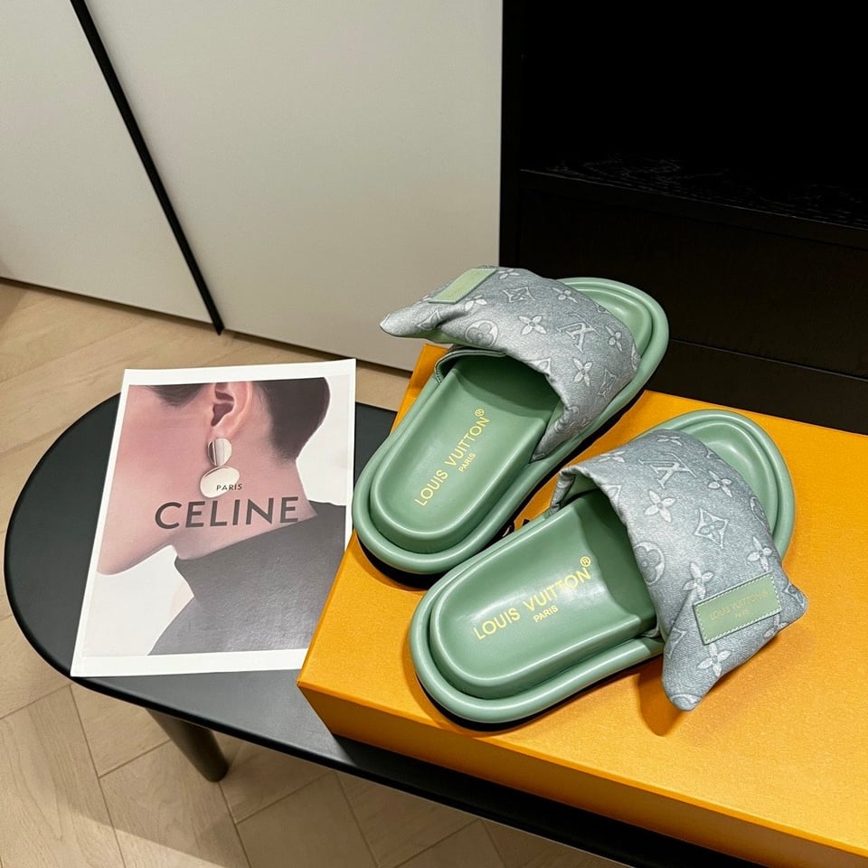 Louis Vuitton Pool Pillow Flat Comfort Mule Sandals Kaki Green 1Acj06 view 7