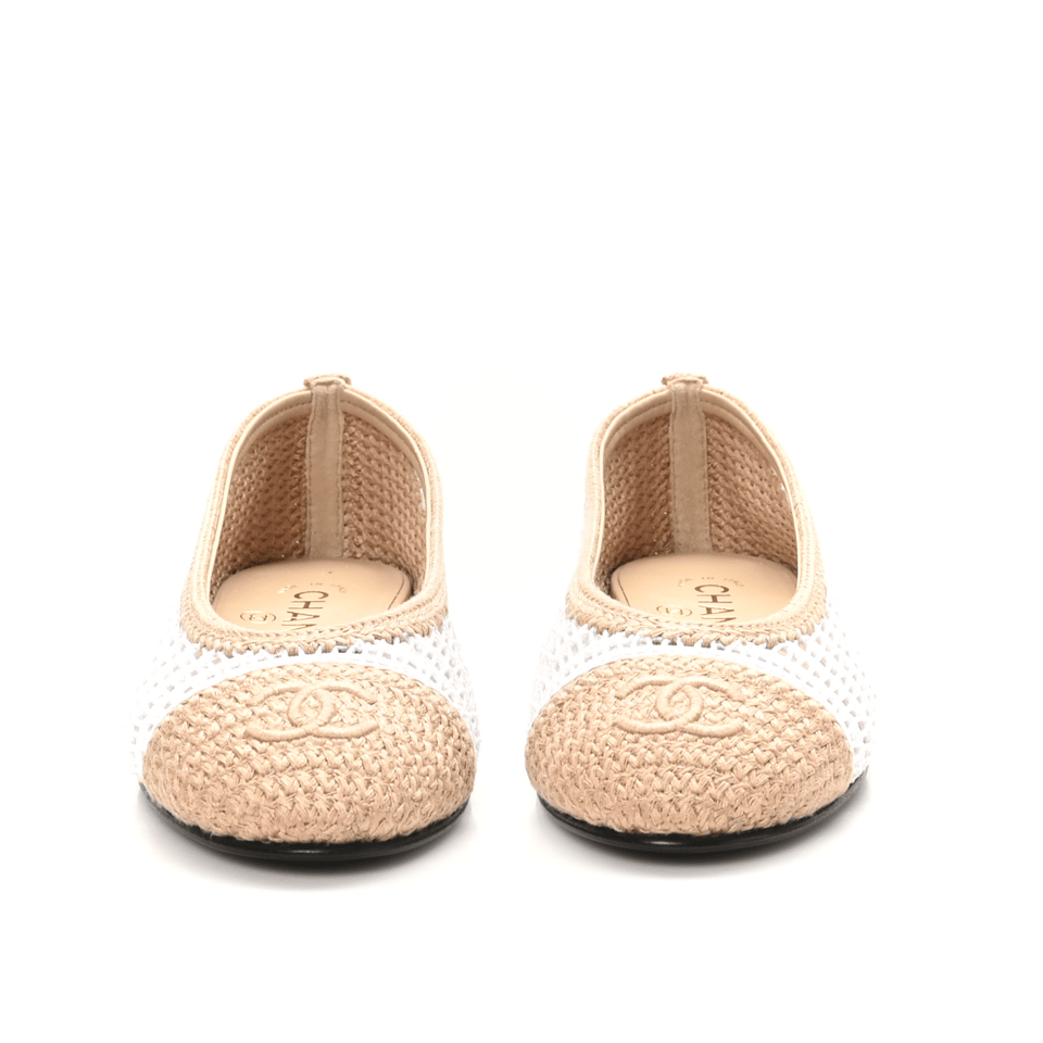 Chanel Raffia &amp; Leather Two-Tone Beige/White Ballet Flats G45056 view 4
