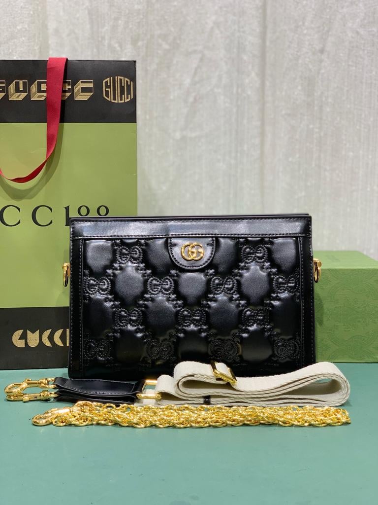 Gucci GG Matelassé Small Shoulder Bag 26cm view 3