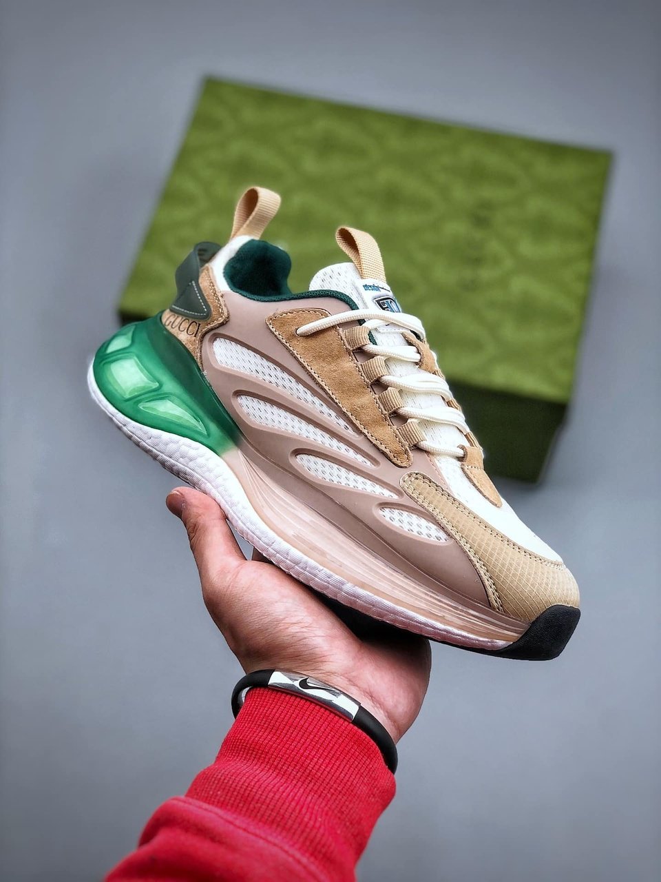 Gucci Design Sneaker Beige Green view 3