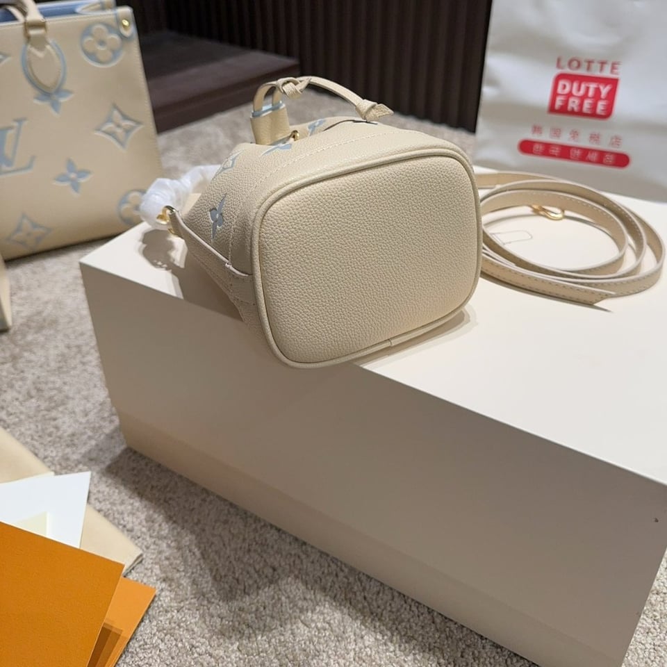 Louis Vuitton Nano No Candy Blue 13Cm view 6