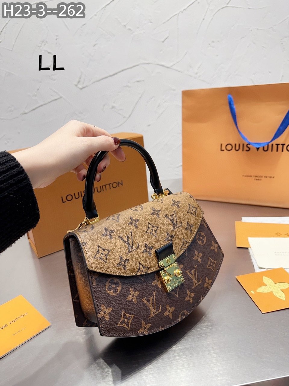 Louis Vuitton Tilsitt Bag Brown 23Cm M46548 view 4