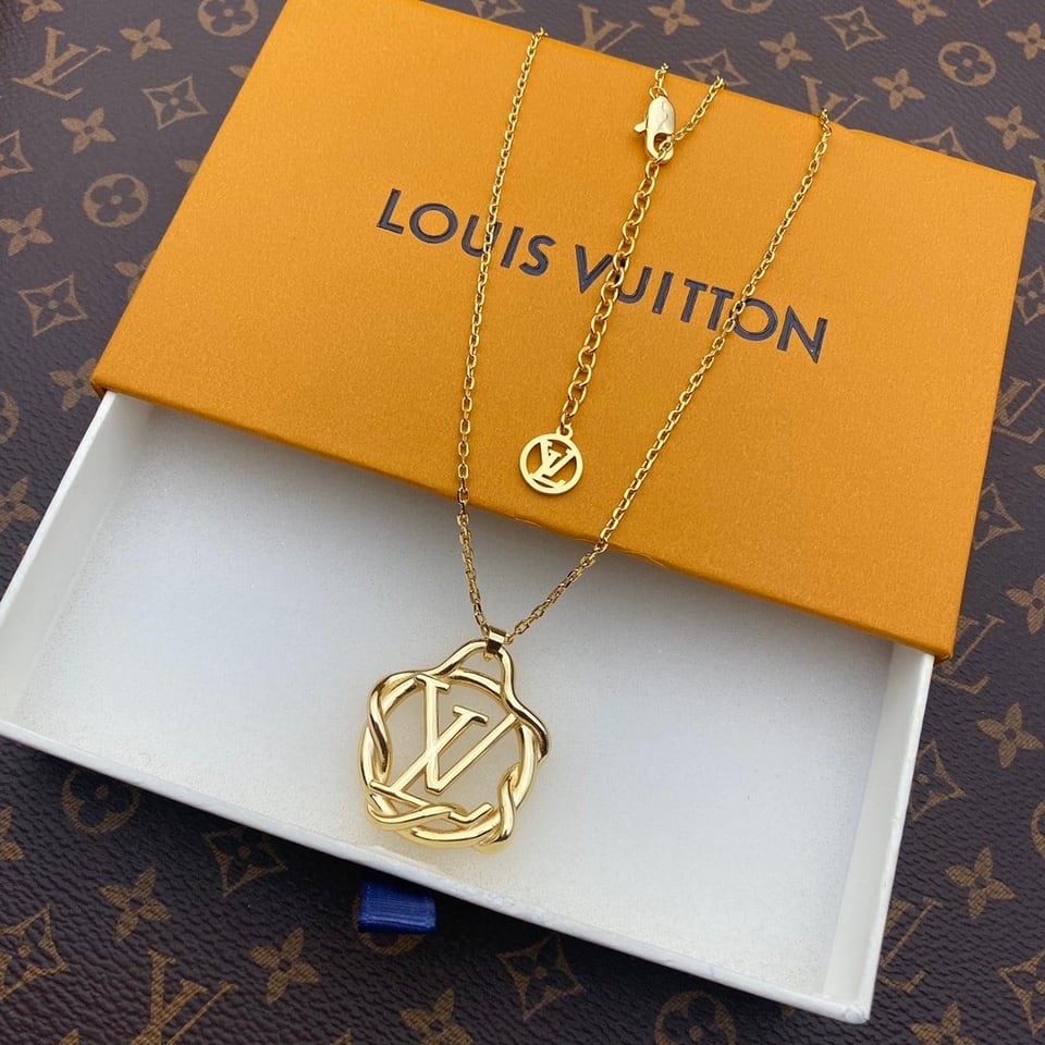 Louis Vuitton Garden Louise Gold Necklace view 6