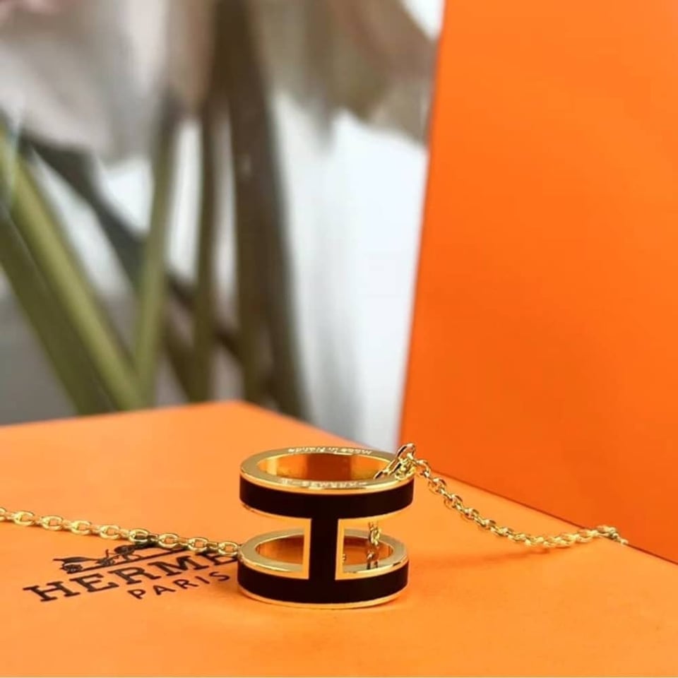Hermes Mini Pop H Pendant Necklace Black And Gold view 3