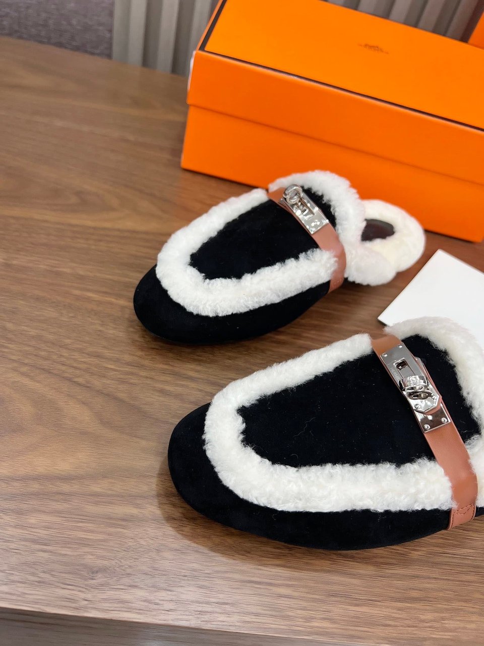 Hermes Oz Mule Shearling Black White view 10
