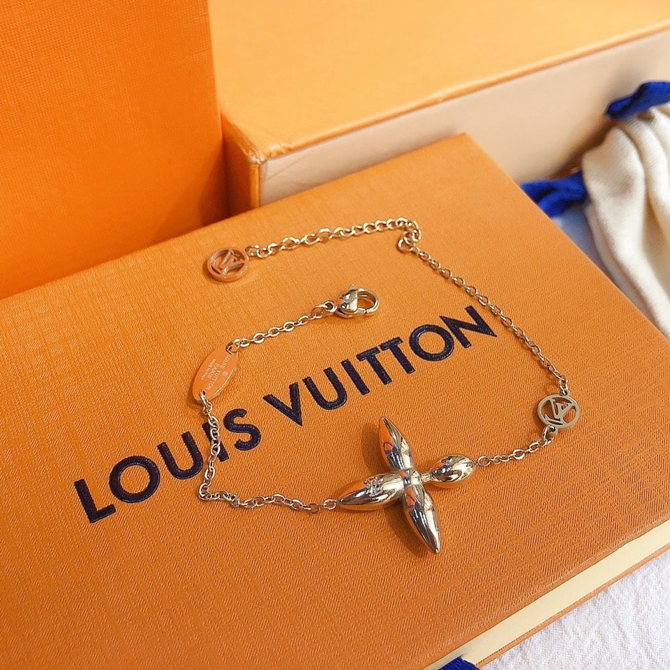 Louis Vuitton Louisette Bracelet Gold M00372 view 2