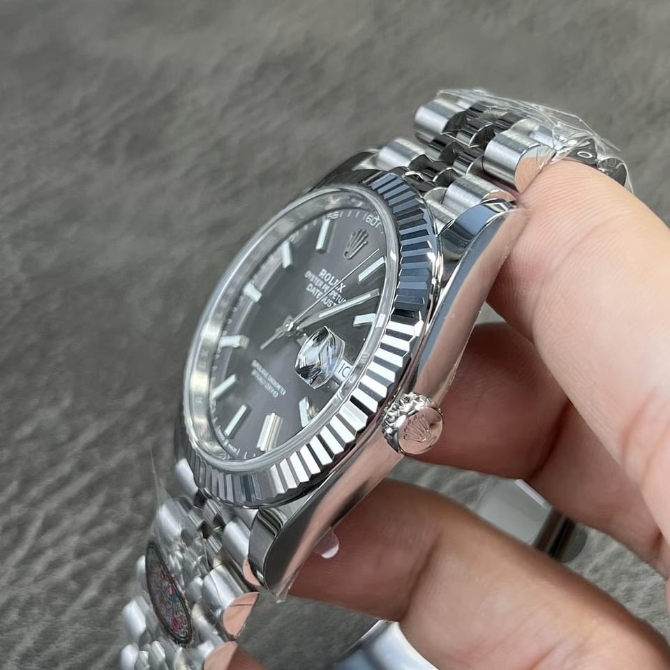 [SUPER CLONE] Rolex Datejust 41mm Rhodium Dial 126334 Jubilee view 3