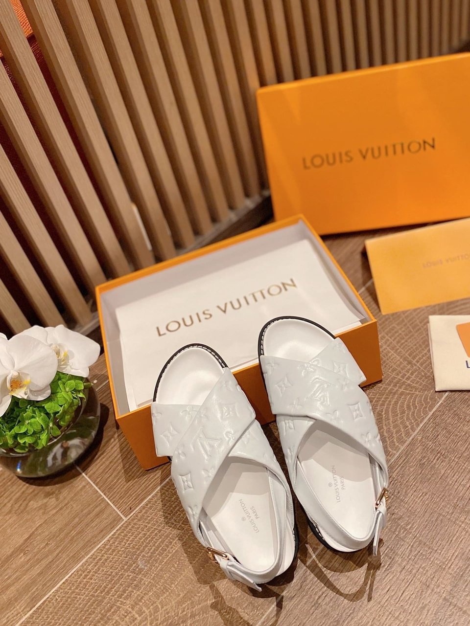 Louis Vuitton Monogram Embossed Paseo Flat Comfort Sandals White view 4