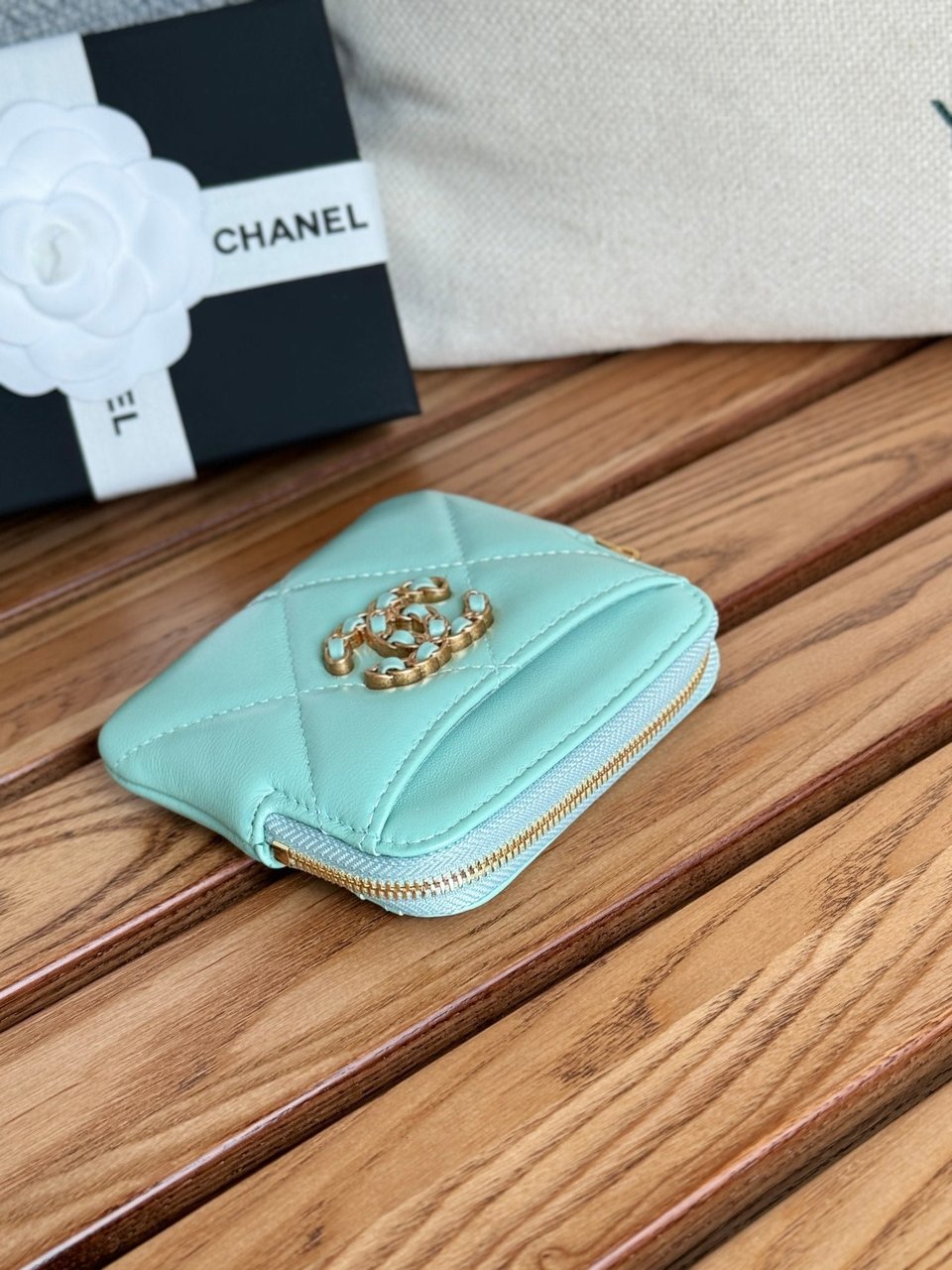 Chanel 19 Zipped Coin Purse 11Cm Turquoise Blue Lambskin Gold Hardware view 5