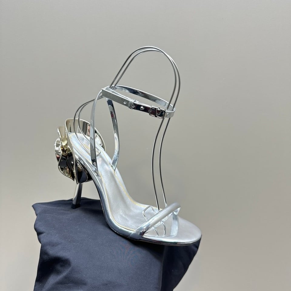 Valentino Garavani Archive Roserouche Metallic Leather High Heel Silver view 6