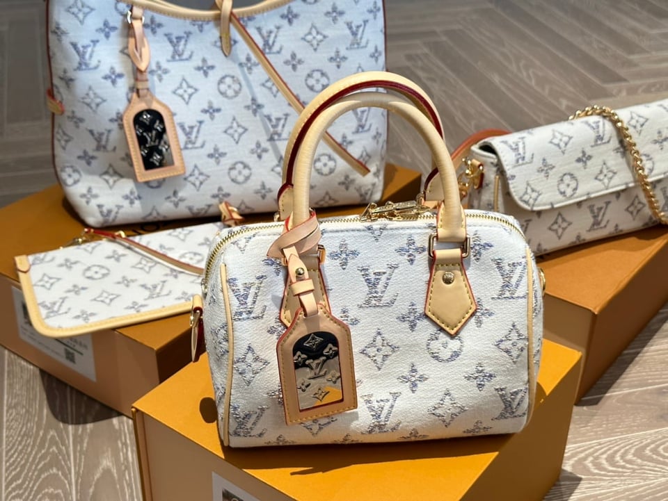 Louis Vuitton Speedy Bandoulière 20 Multicolor Beige 20Cm M24709 view 3