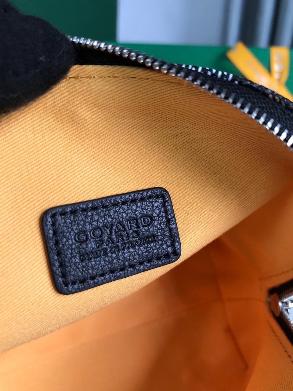 Goyard Vendôme Cosmetic Pouch 17 Cm Black Goyardine Canvas And Calfskin Trim view 5