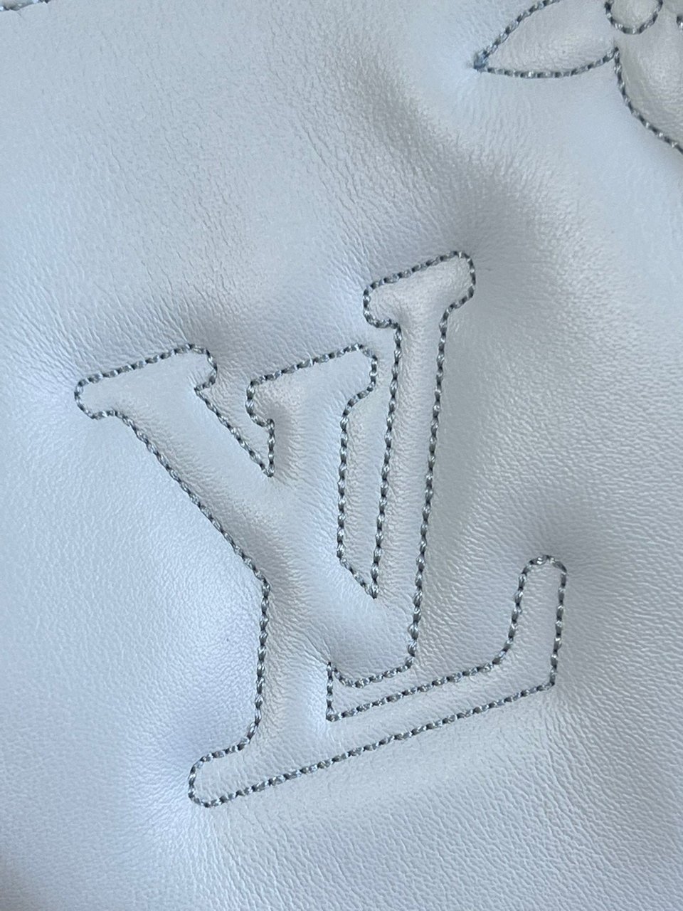 Louis Vuitton Over The Moon 27Cm Blue view 4