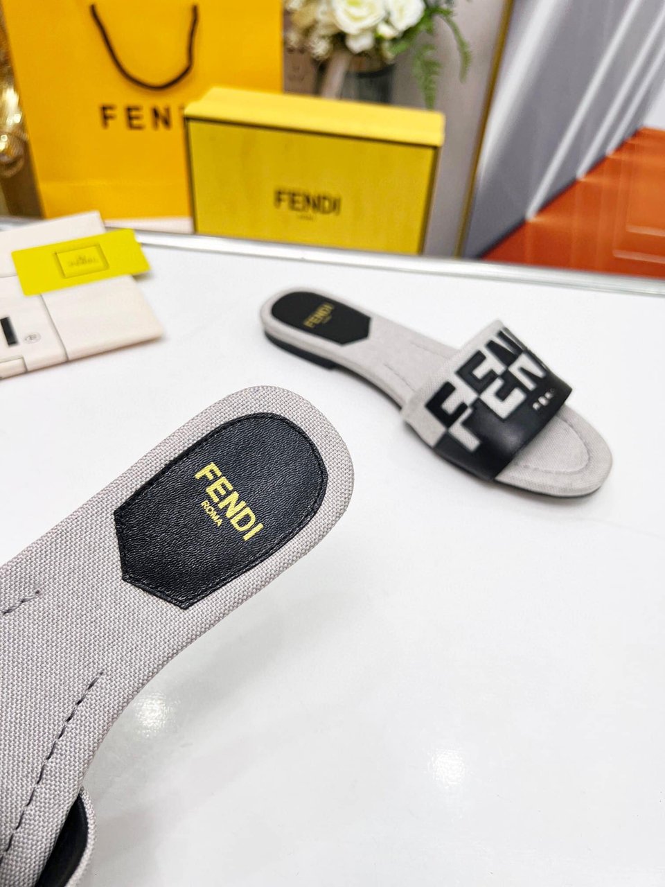 Fendi Signature Canvas Leather Slides Black 8R8337Ajzuf0Wzm view 4