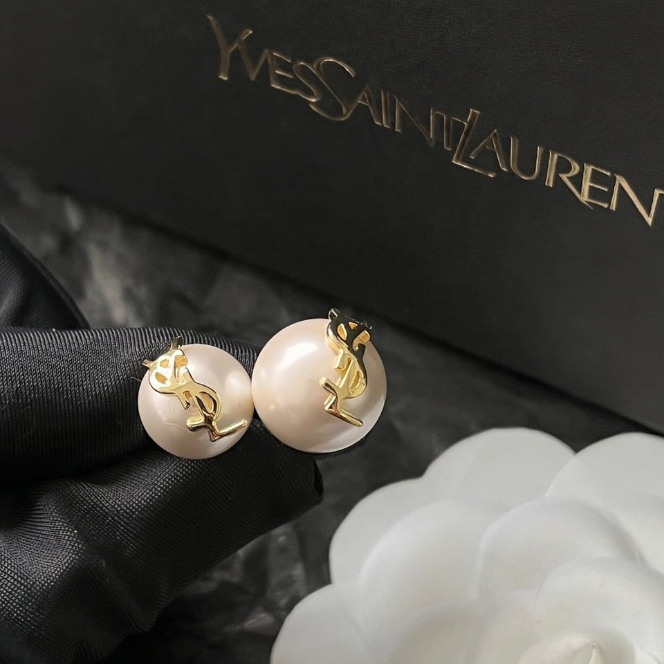 Saint Laurent Cassandre Pearl Earrings In Metal 691563Y15269018 view 6
