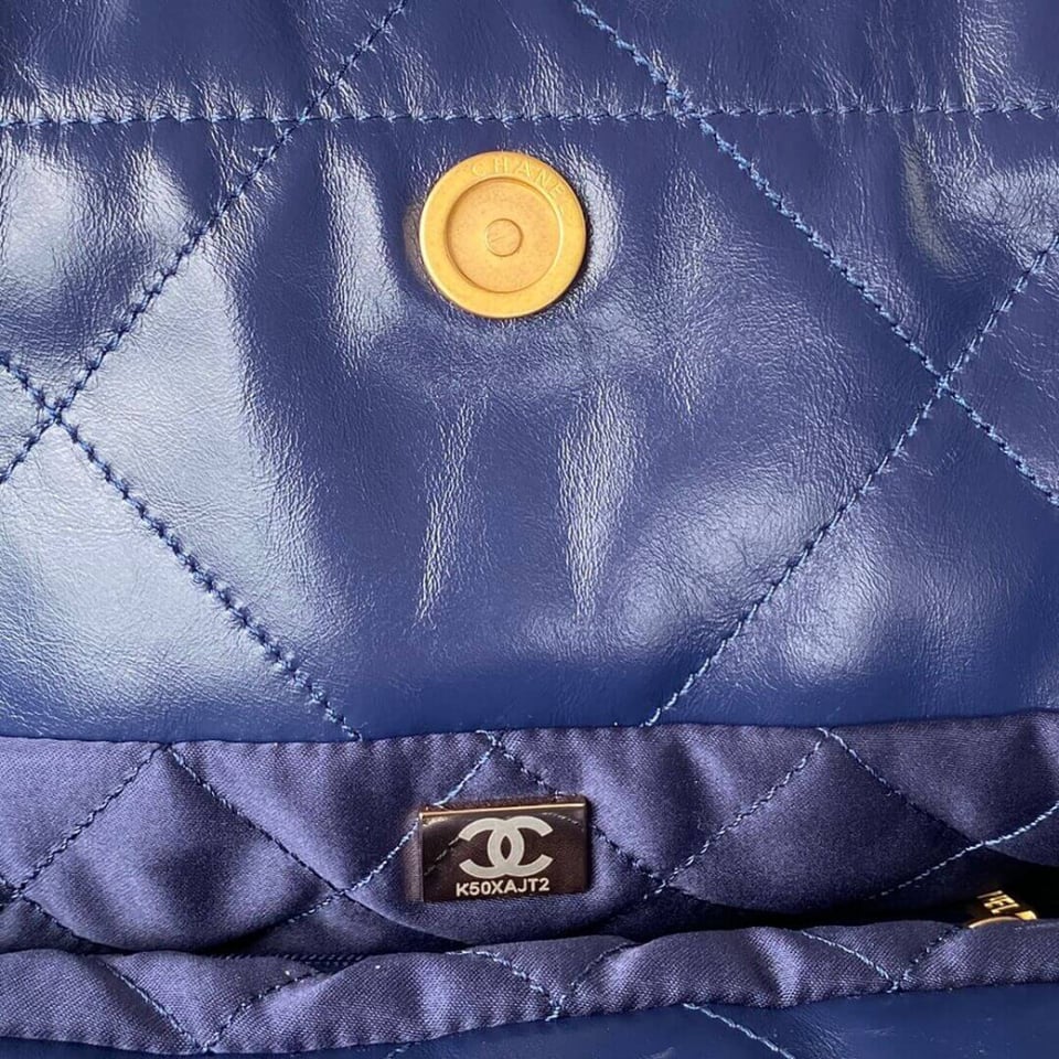 Chanel 22 Small Handbag Shiny Calfskin Blue Gold view 8